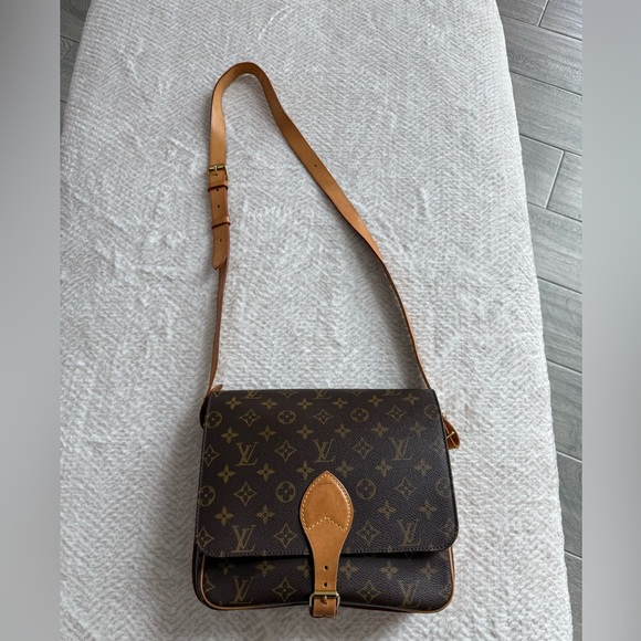Authentic Louis Vuitton Cartouchiere  Brown Tan Monogram Crossbody Bag - Picture 13 of 16